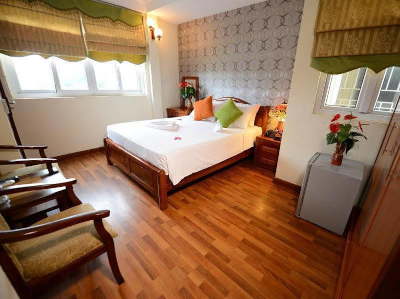 Madam Moon Guesthouse 2 Hanoi Exterior photo