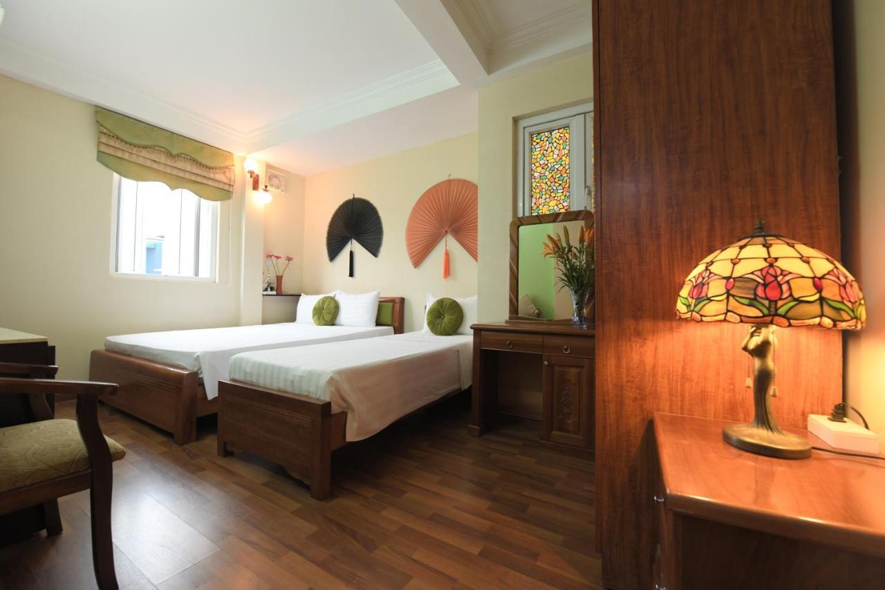 Madam Moon Guesthouse 2 Hanoi Exterior photo