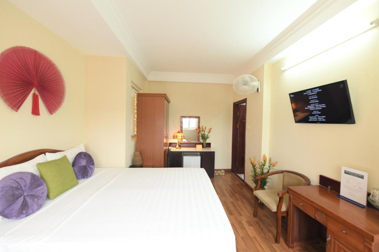 Madam Moon Guesthouse 2 Hanoi Exterior photo